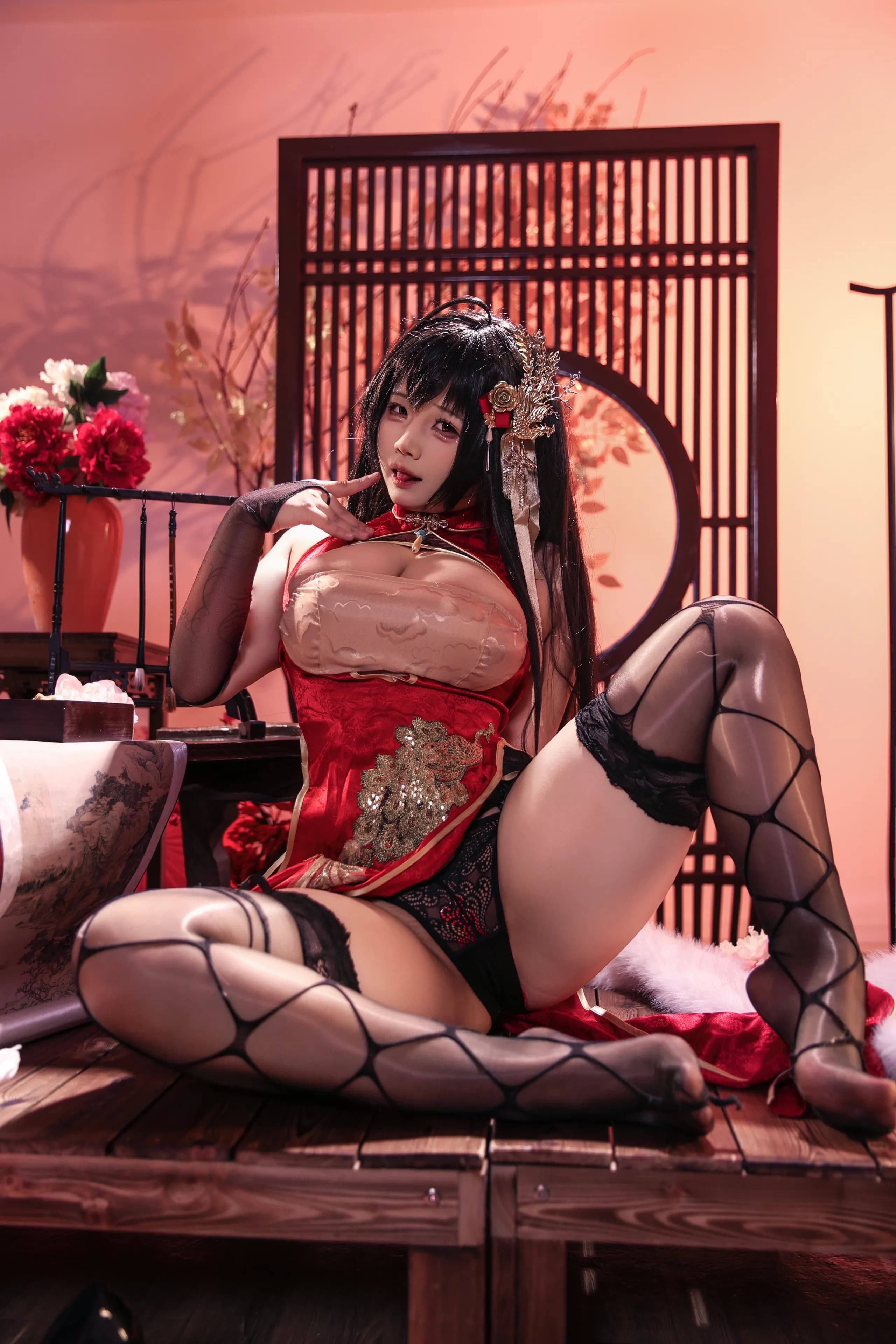Cheshire & Taihou · 9