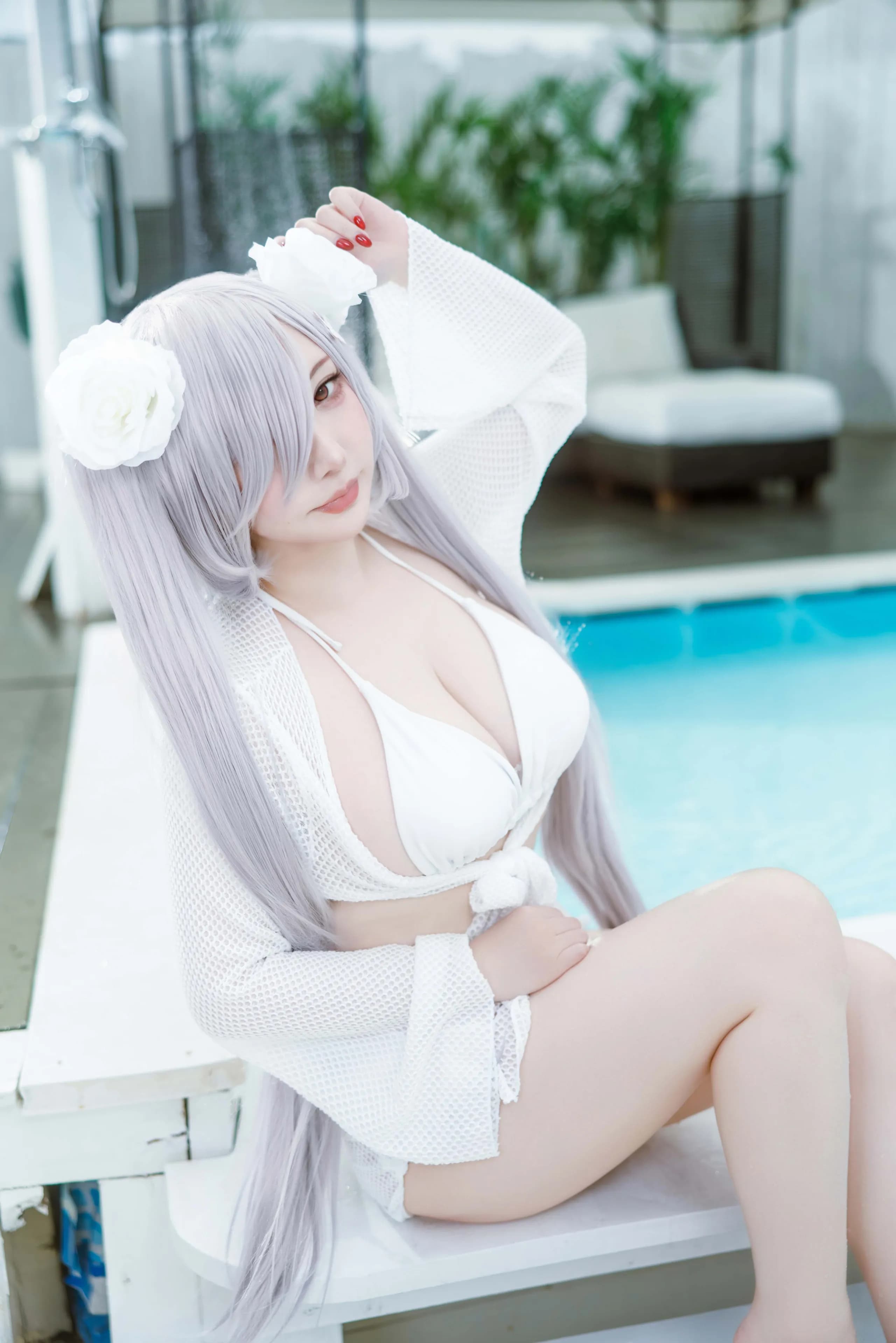 White Cinderella · 100