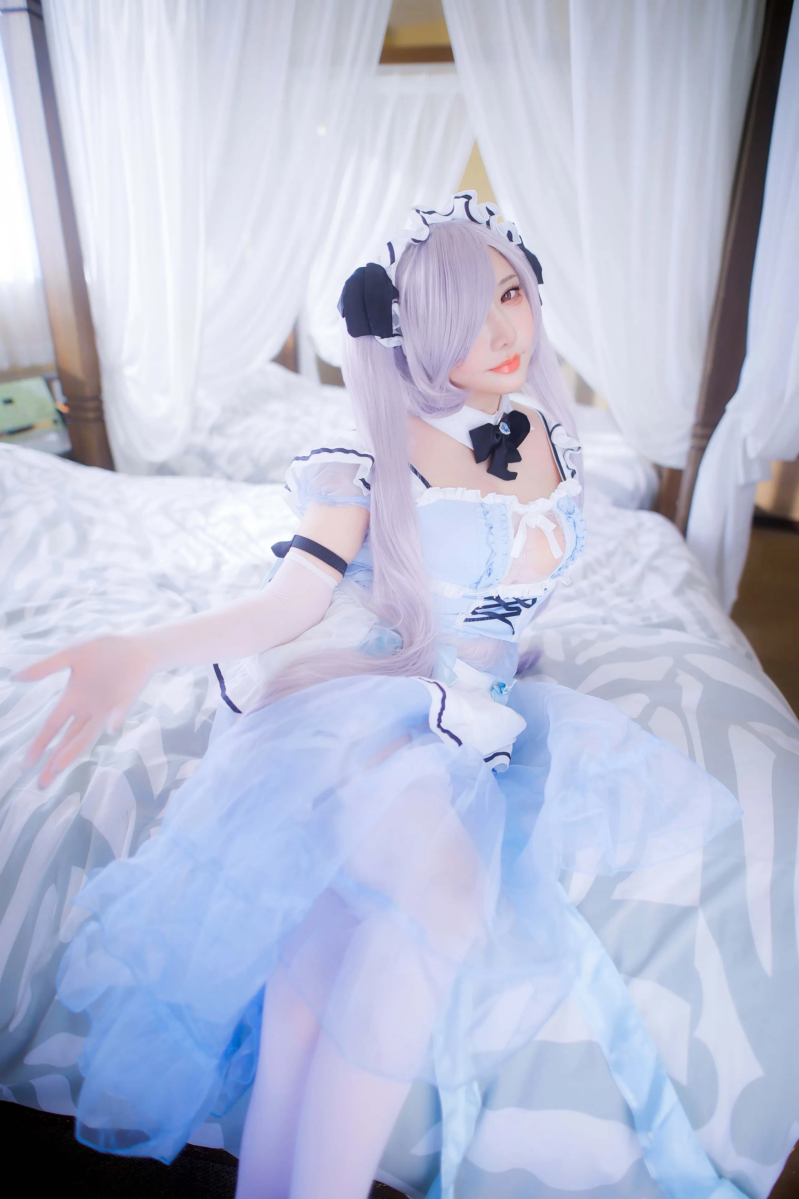 White Cinderella · 300