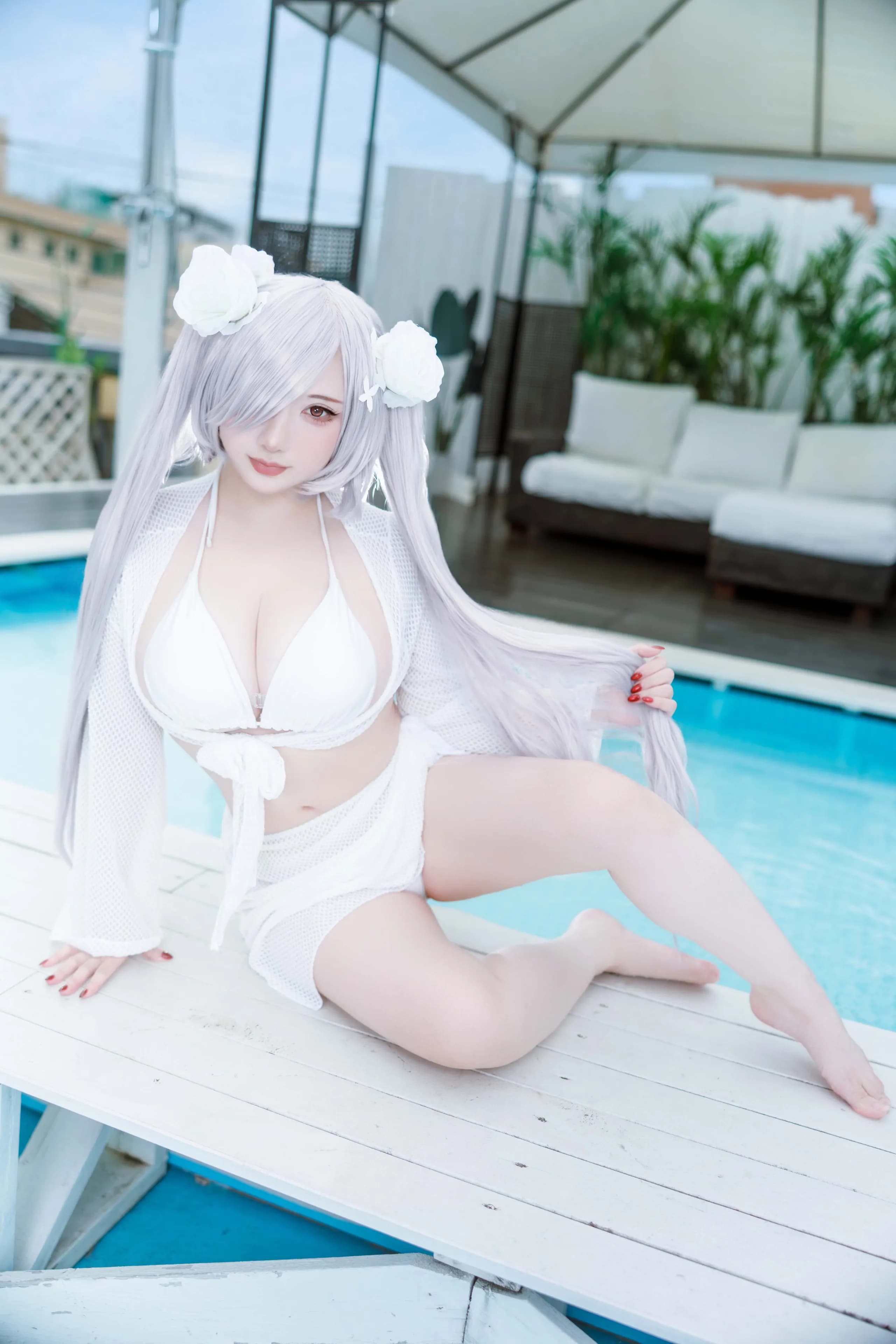 White Cinderella · 45