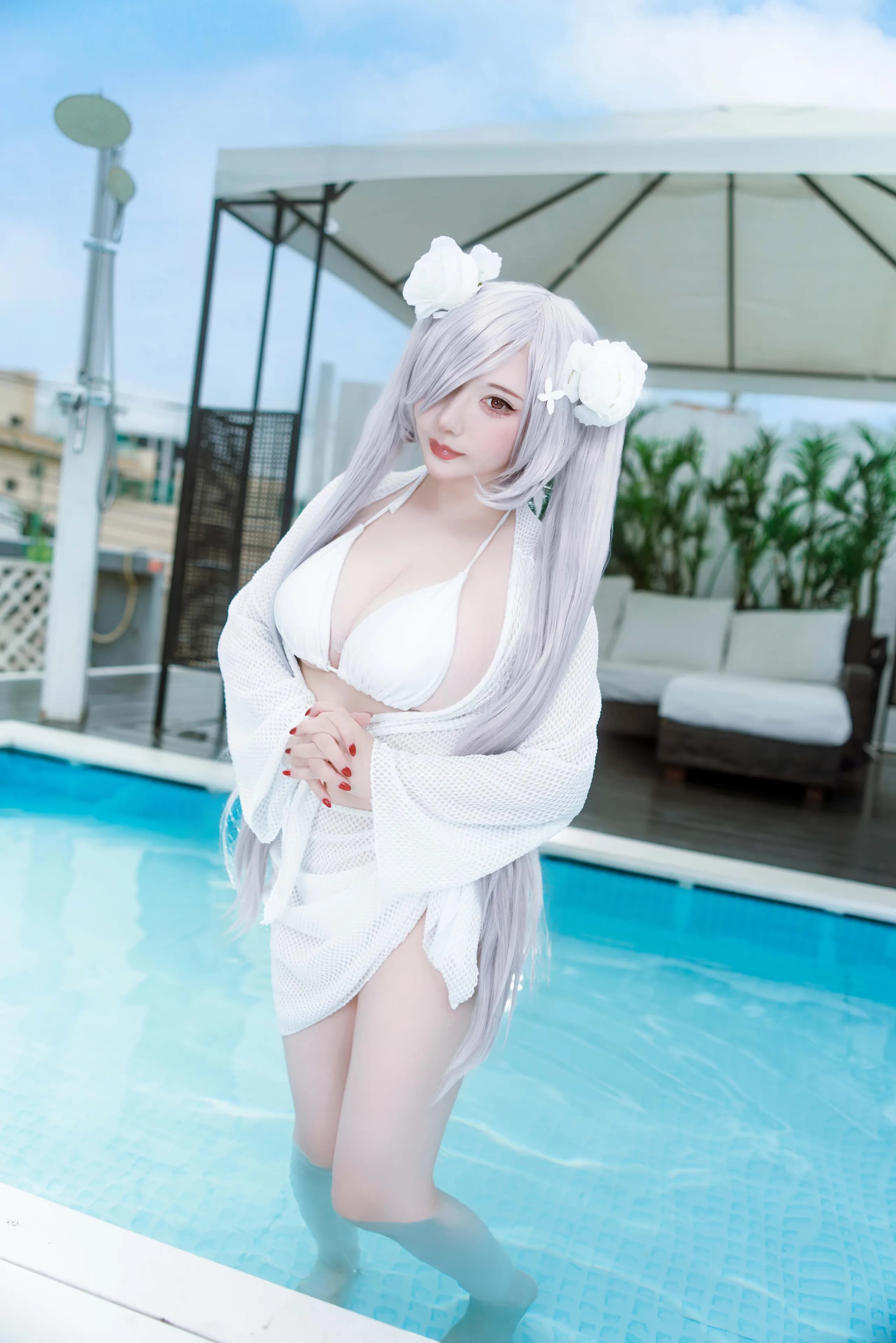 White Cinderella · 33
